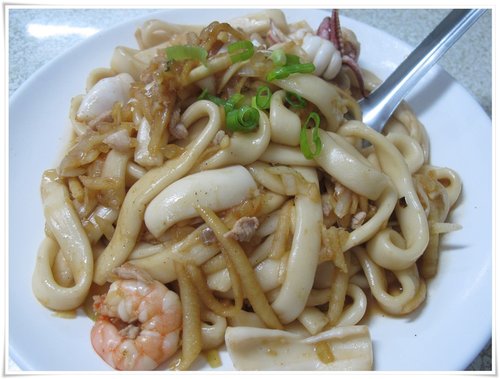 makaron po chińsku, makarom z owocami morza